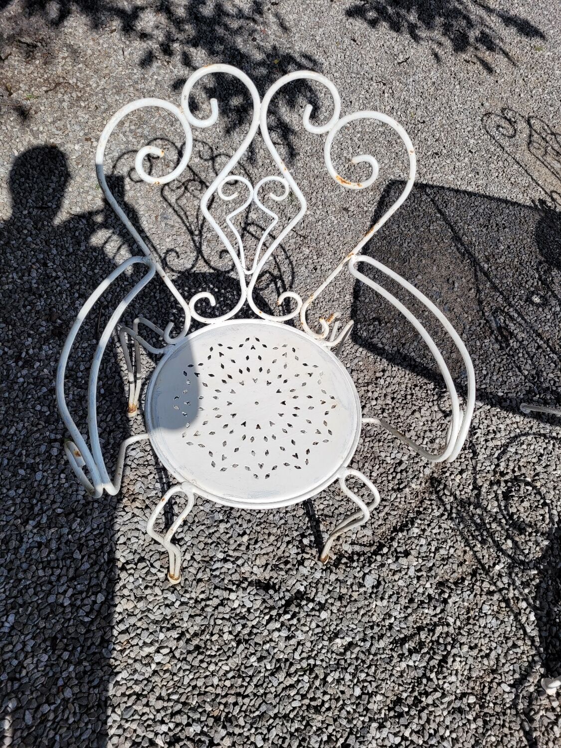 Old wrought iron garden furniture, table + 2 armchairs + 2 chairs