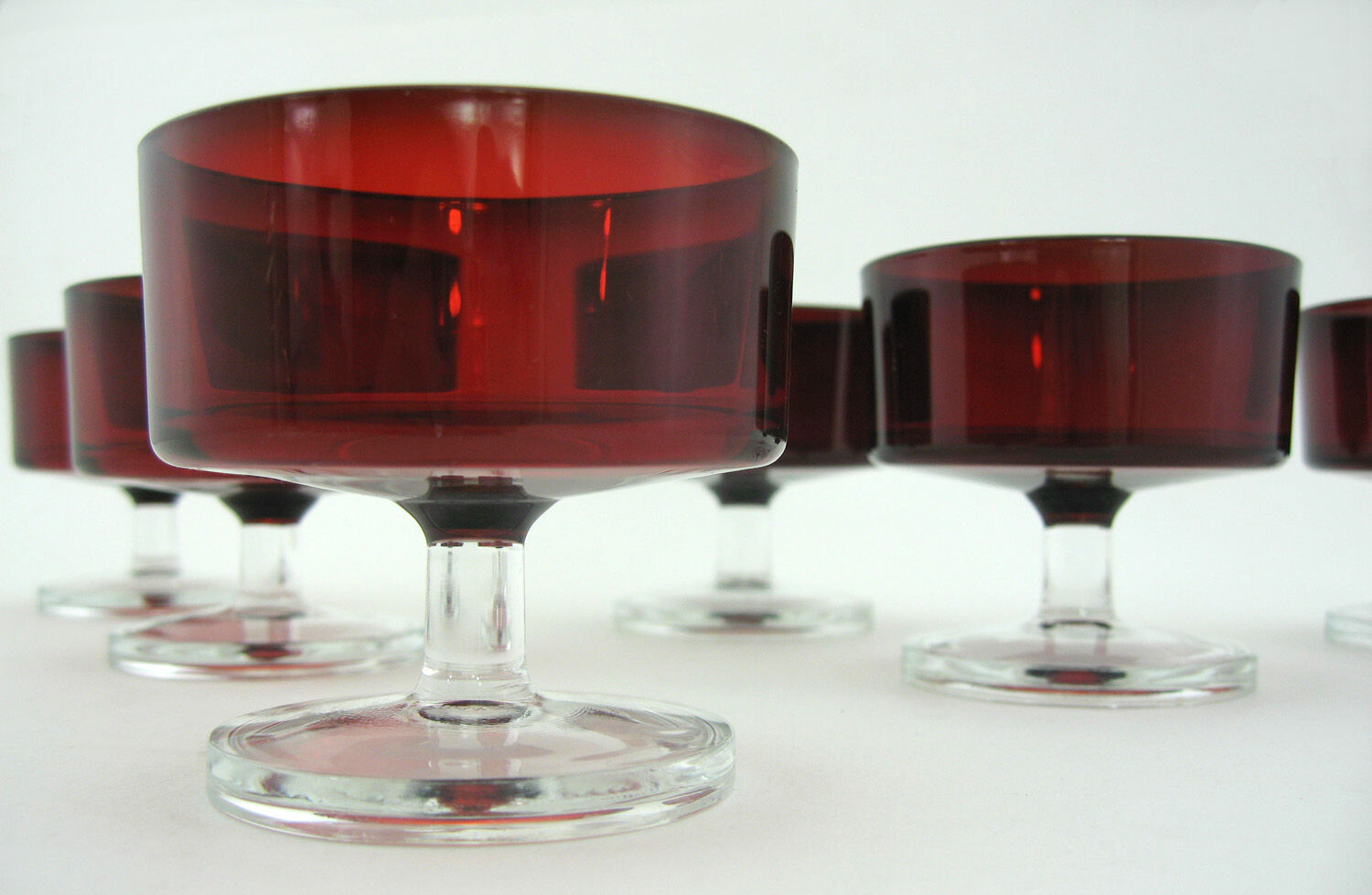 6 ruby red champagne glasses, Cavalier Luminarc France 70