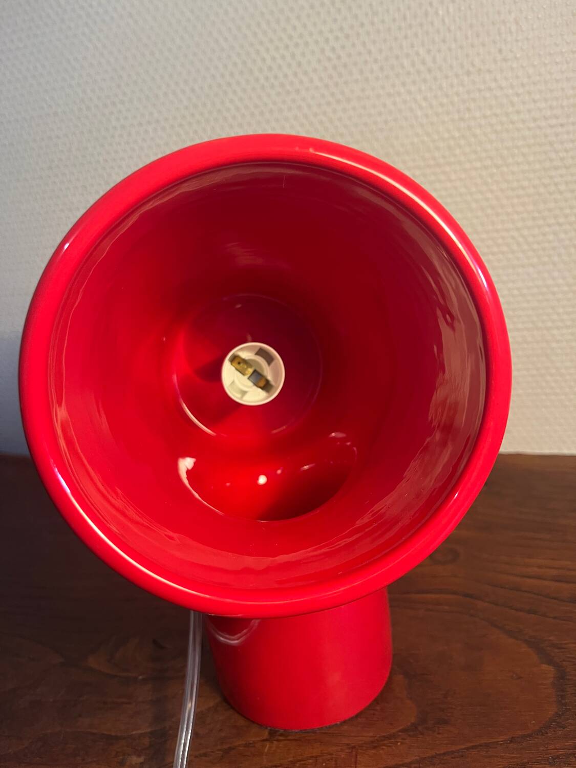 Designer table lamp in red ceramic from the 90s