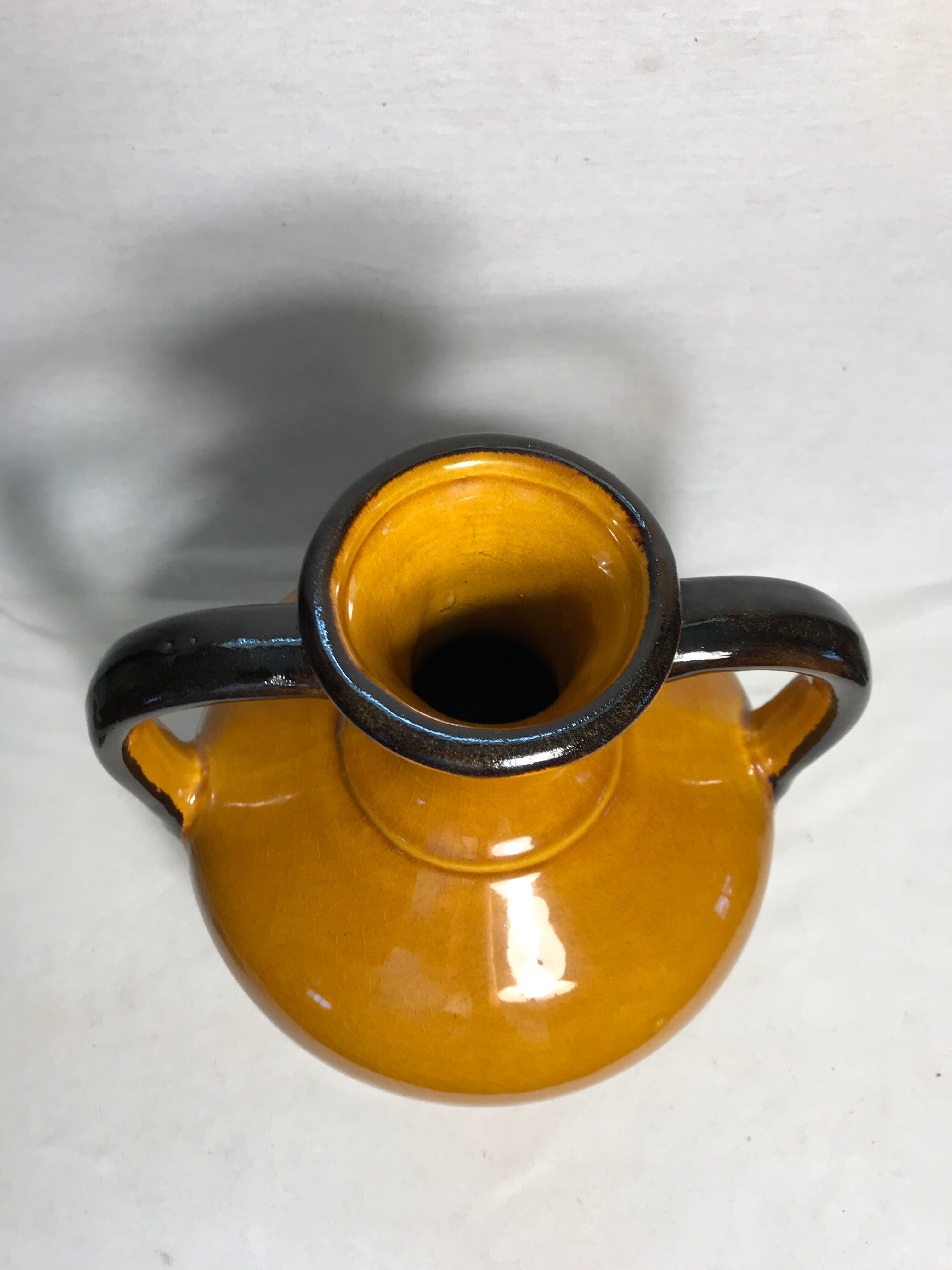 Old Coucobres  ceramic vase