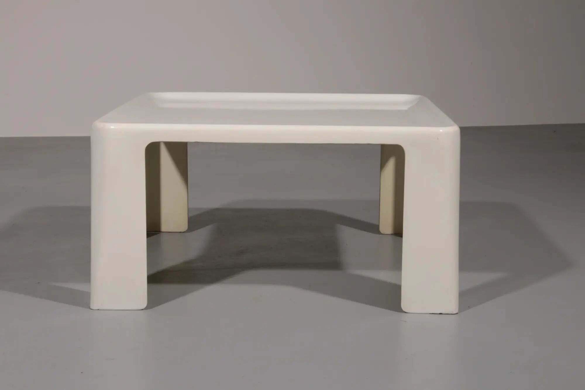Mario Bellini Amanta square coffee table for B&B Italy, 1960