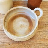 3 stoneware pots