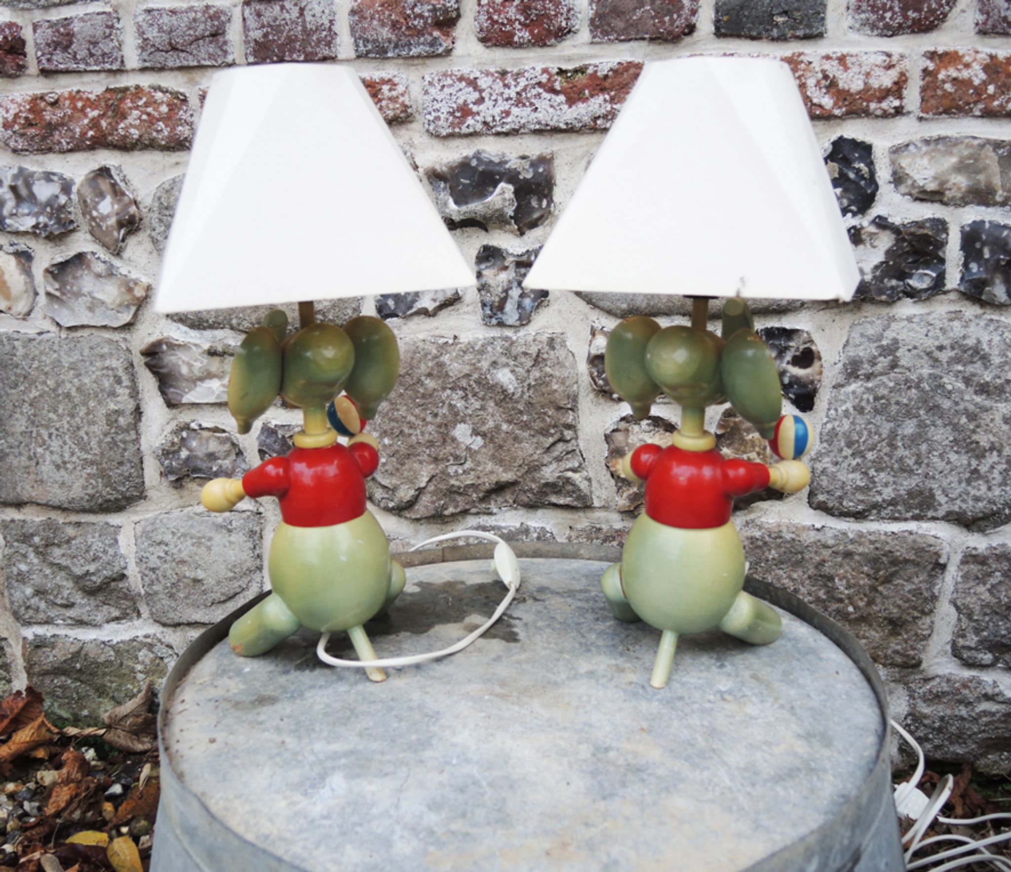 Lampes à poser en bois elephant pour enfant