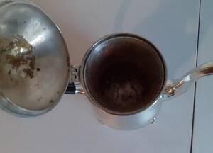 Metal teapot / Bakelite handle