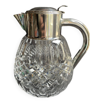 Important jug with ice reserve in cut crystal and silver-plated metal