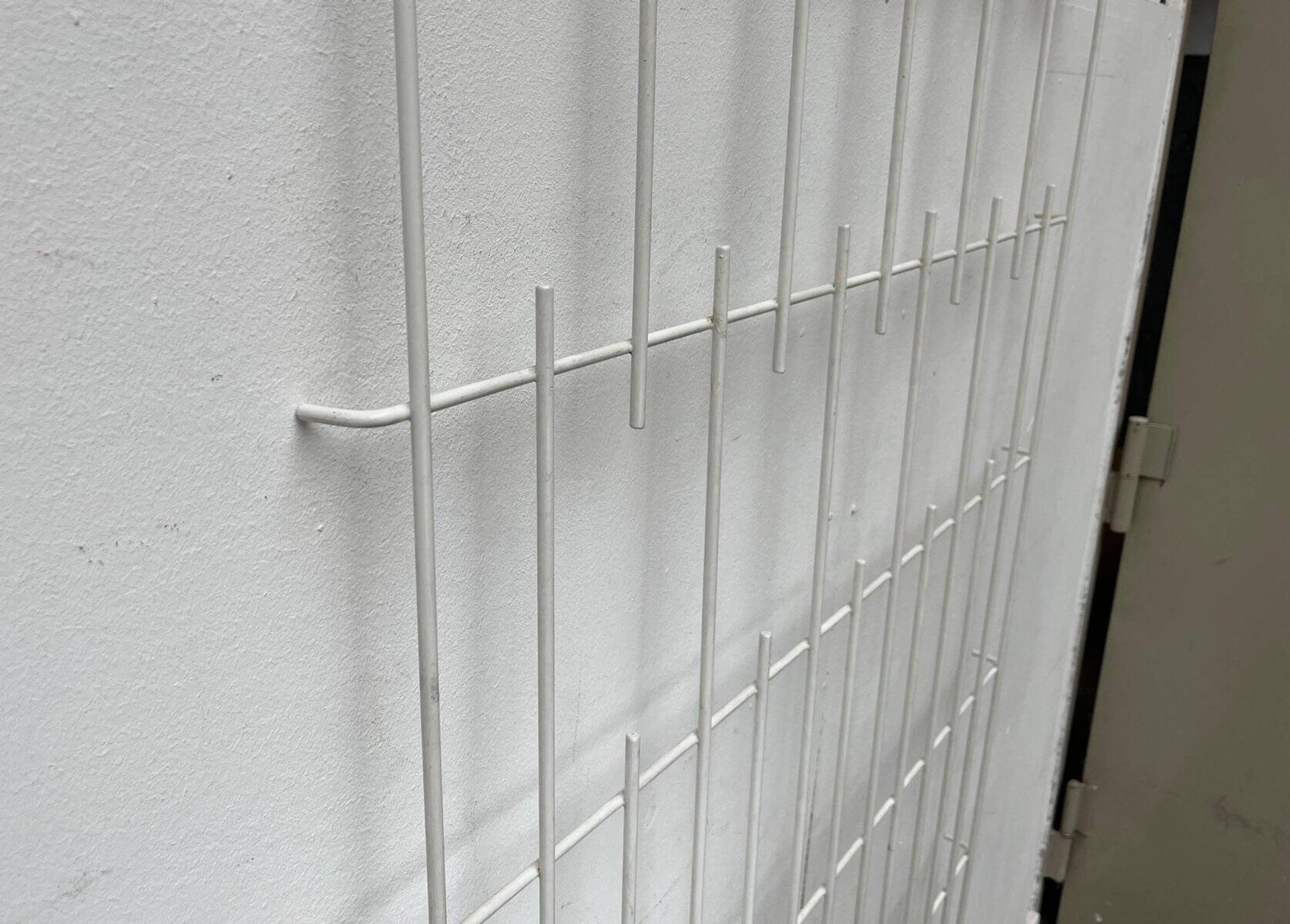 Minimalist German rope coat rack from the mid-century, 1960s.