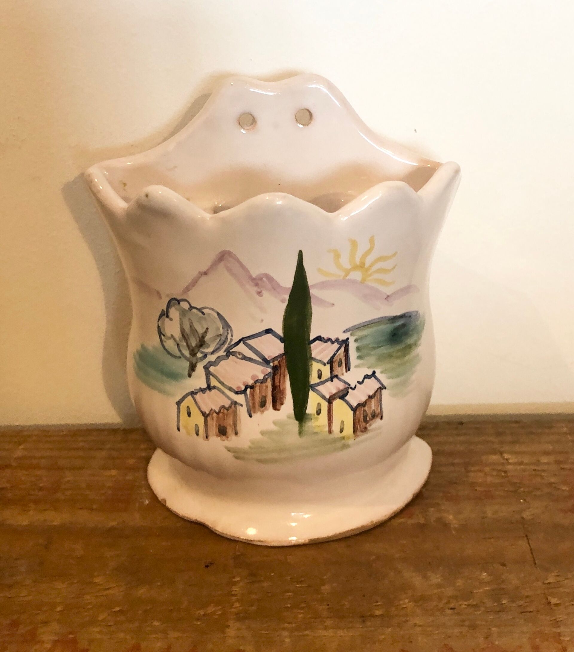 Bouquetière moustiers