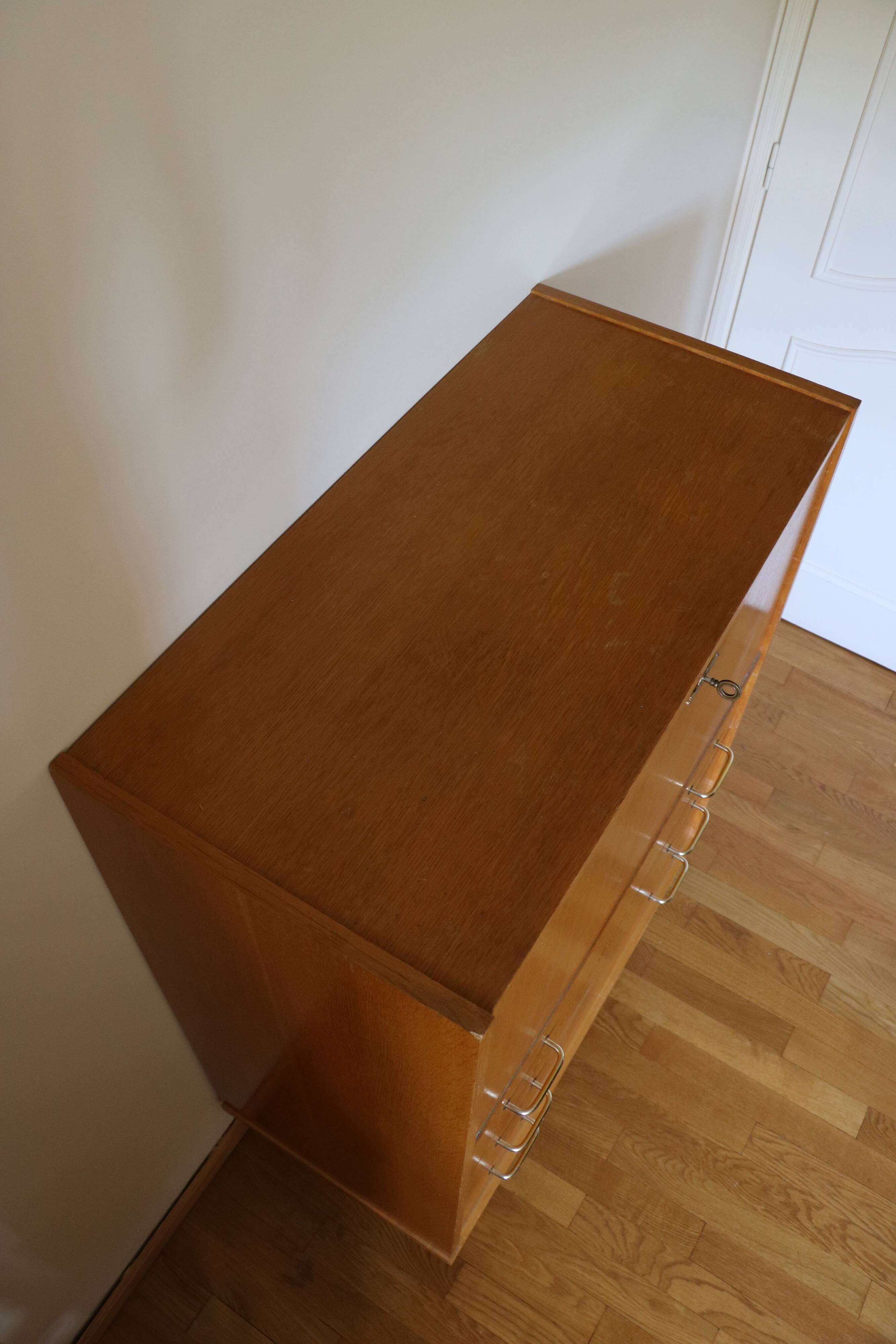 Secretary, 3-drawer chest, 1960