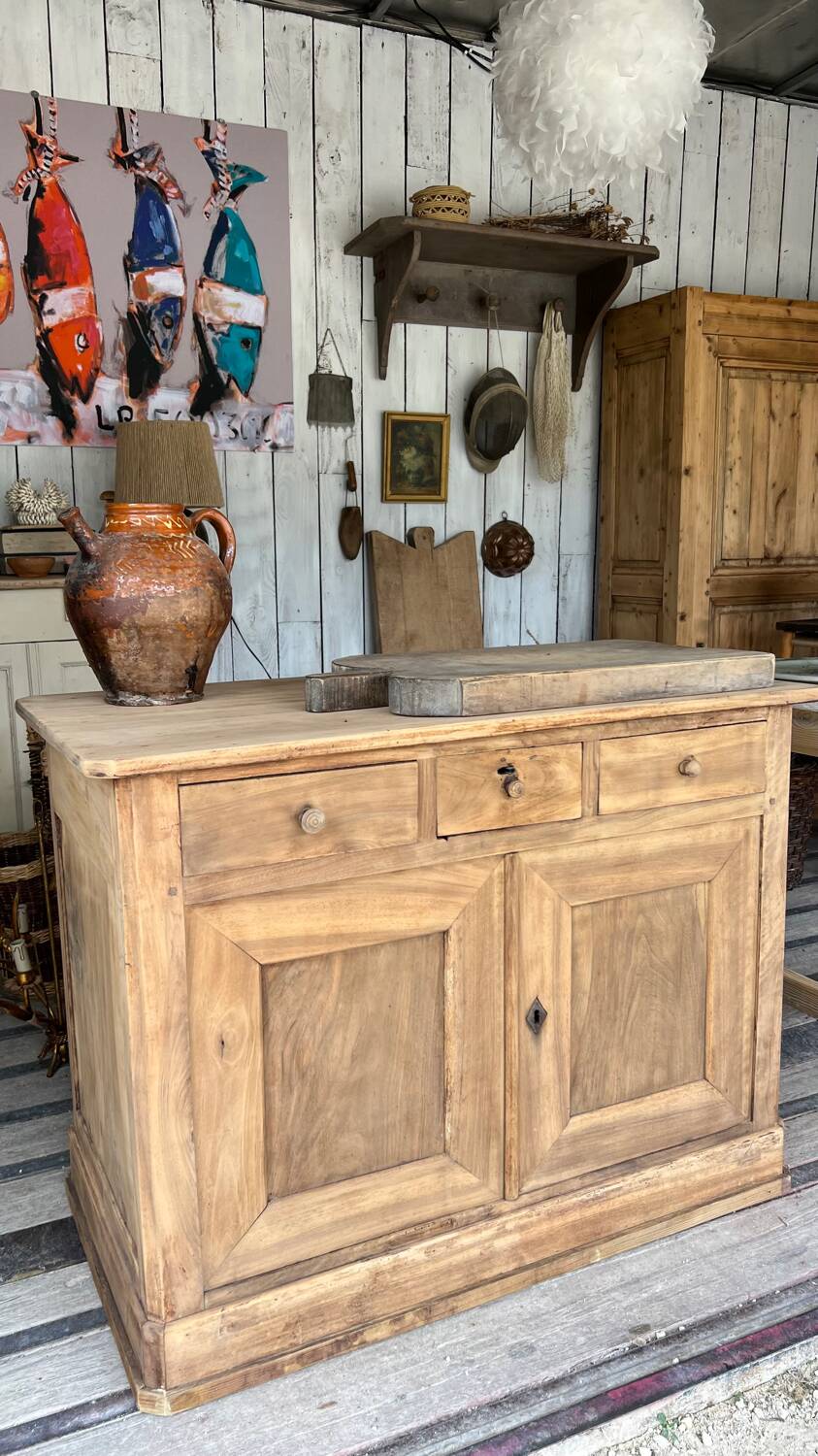 Small raw wood counter