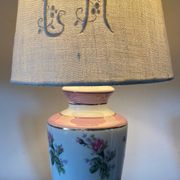 Pair of bedside lamps in the taste of Sevres with rose patterns