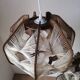 Paire de suspensions vintage en bois et pailles de rotin.