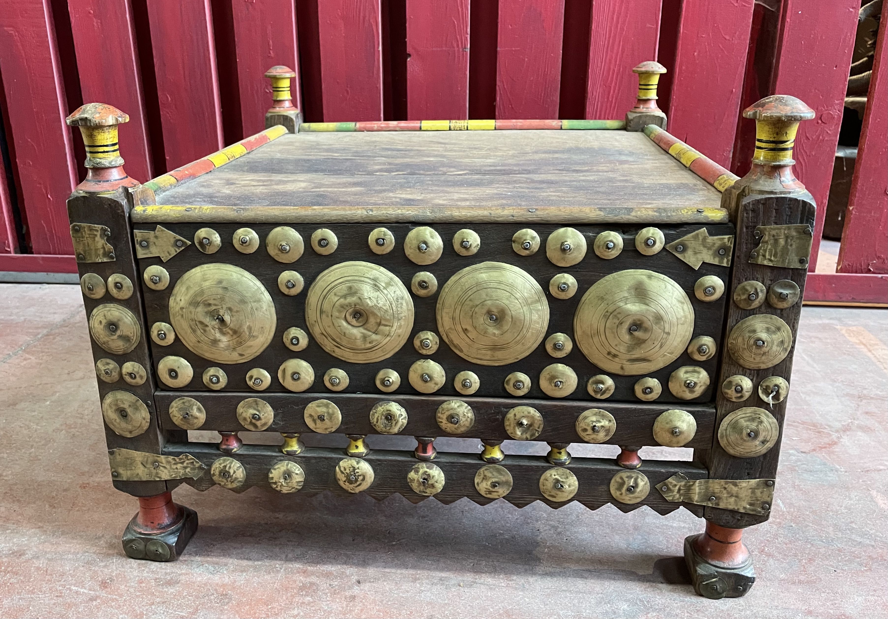 Pakistan, Punjab region. Old small tea table with traditional décor