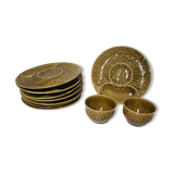 Set of 8 plates and 2 vintage French cups in Gien 1960/70 slurry