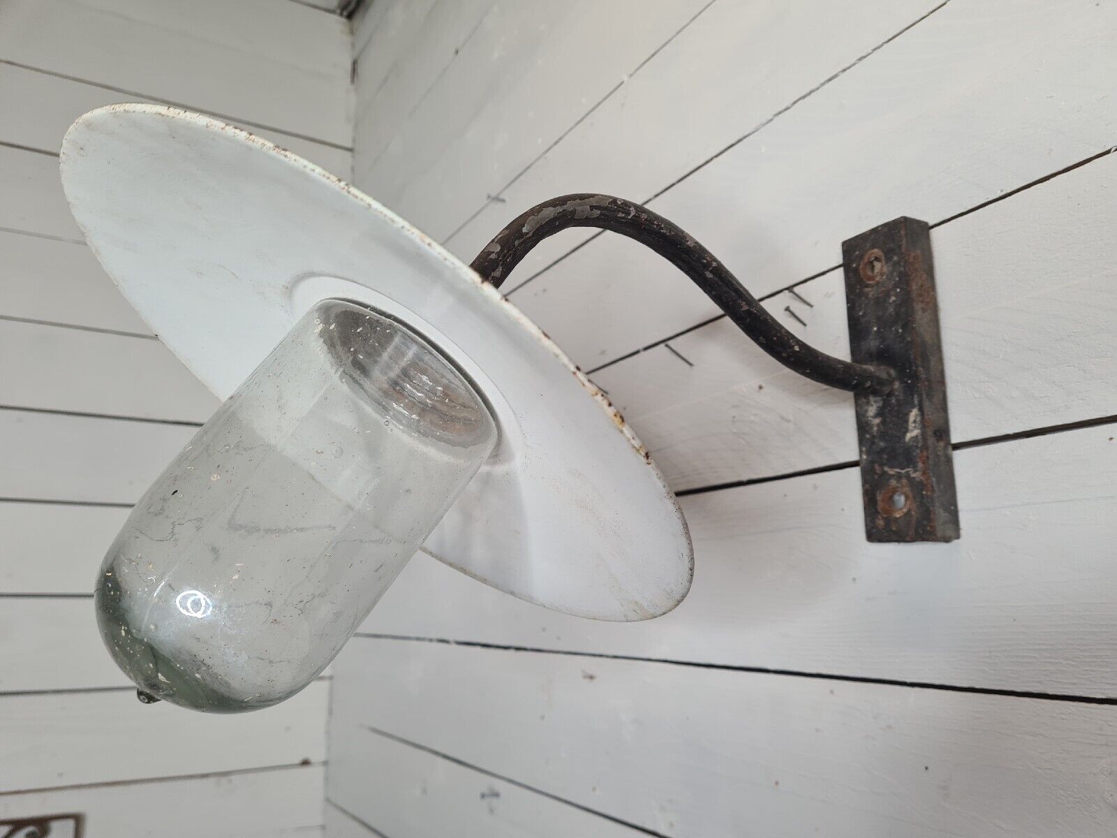 Industrial iron swan neck wall light