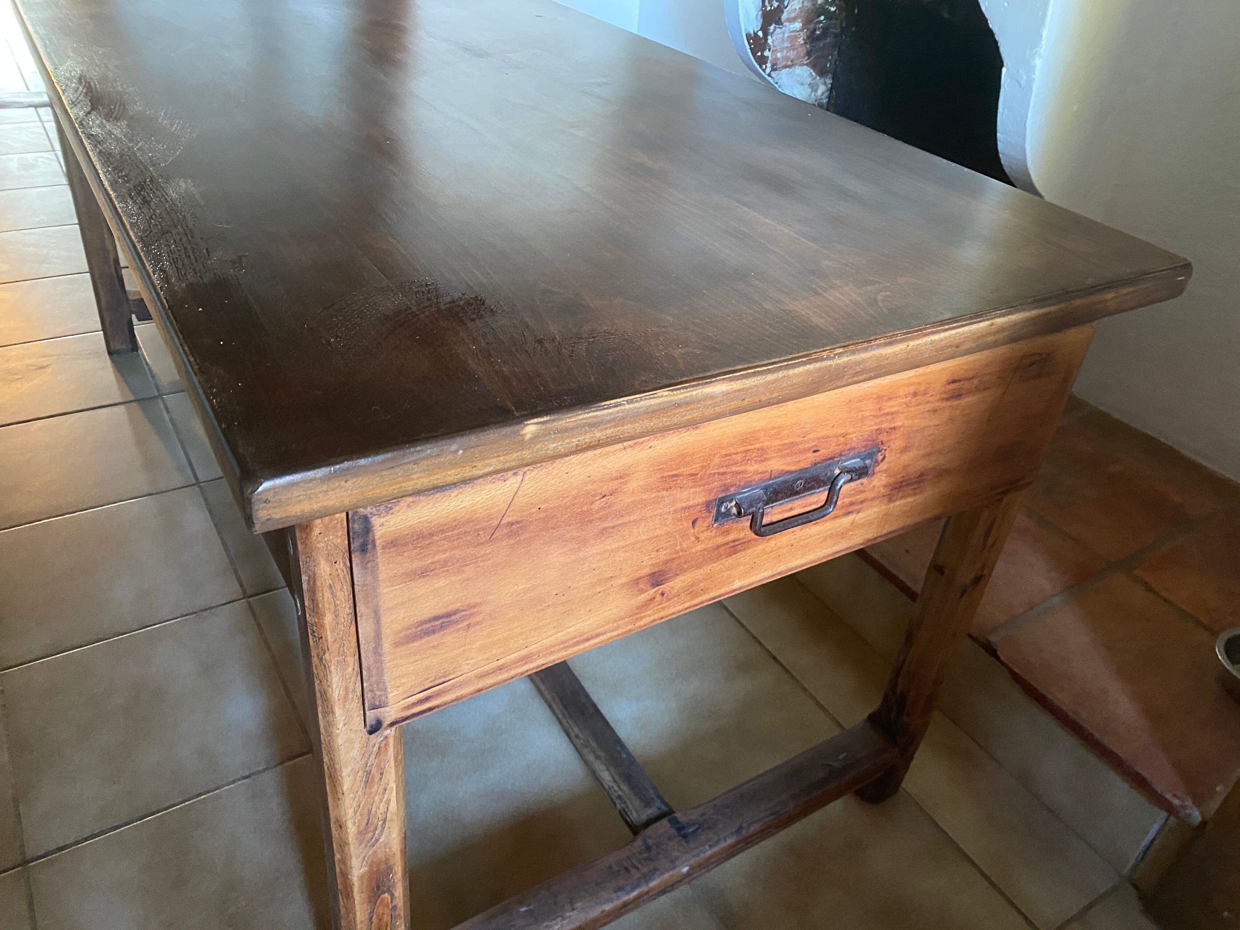 Magnificent farmhouse table in solid wood of the nineteenth century
