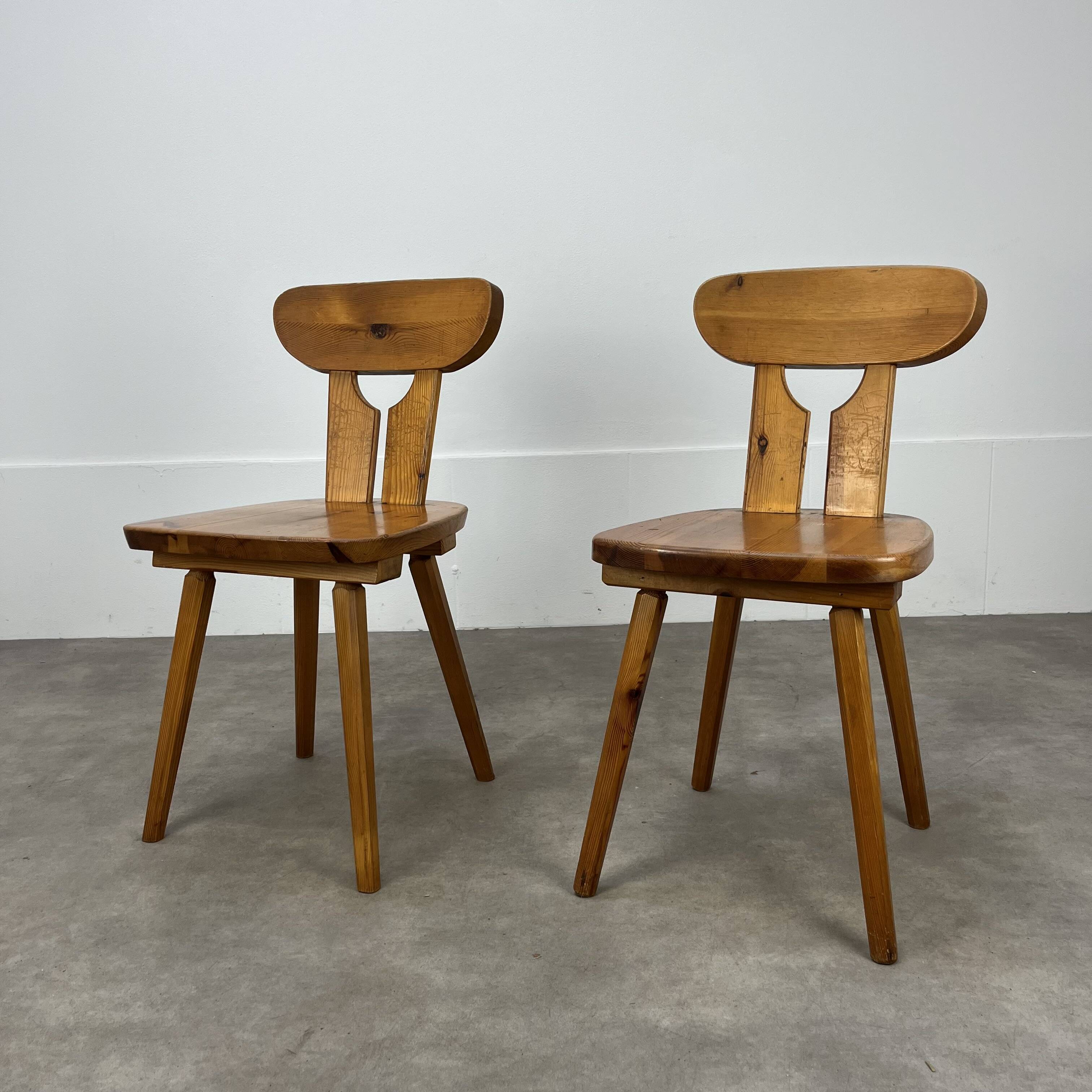 Brutalist chairs in solid pine chalet style