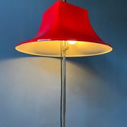 Lampadaire rouge Willem Hagoort