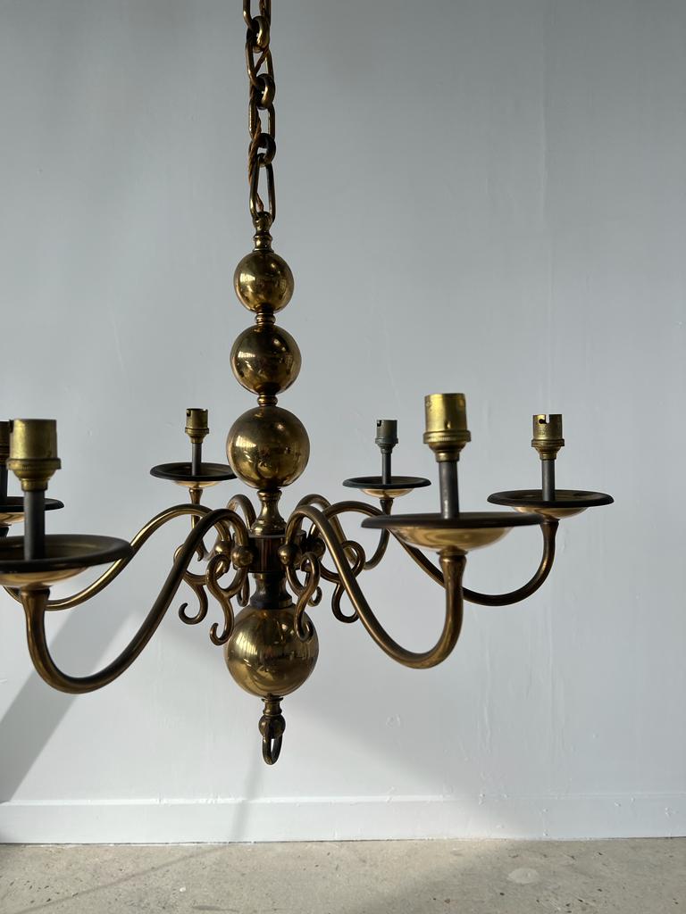 Small golden Dutch chandelier with 6 arms of light