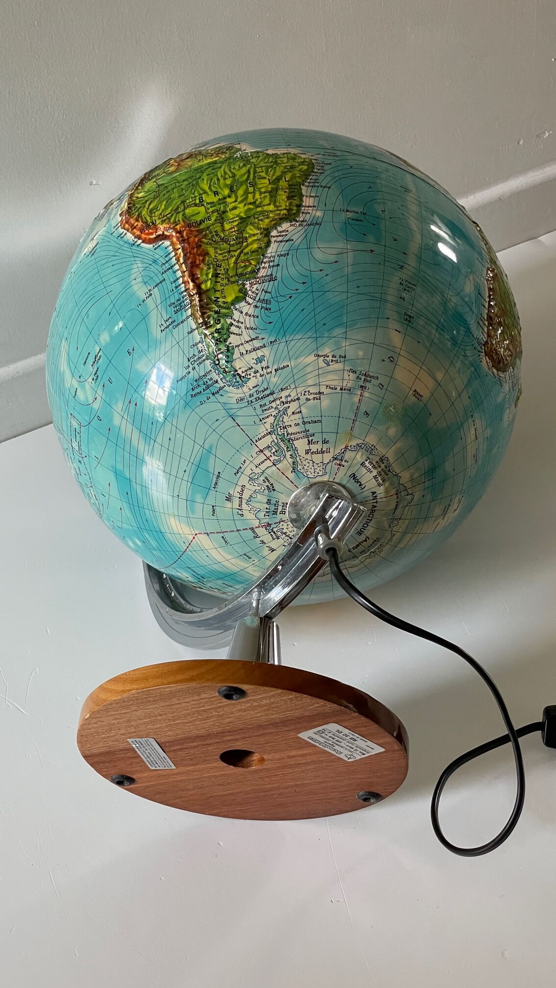 Luminous globe and reliefs made in Italy vintage