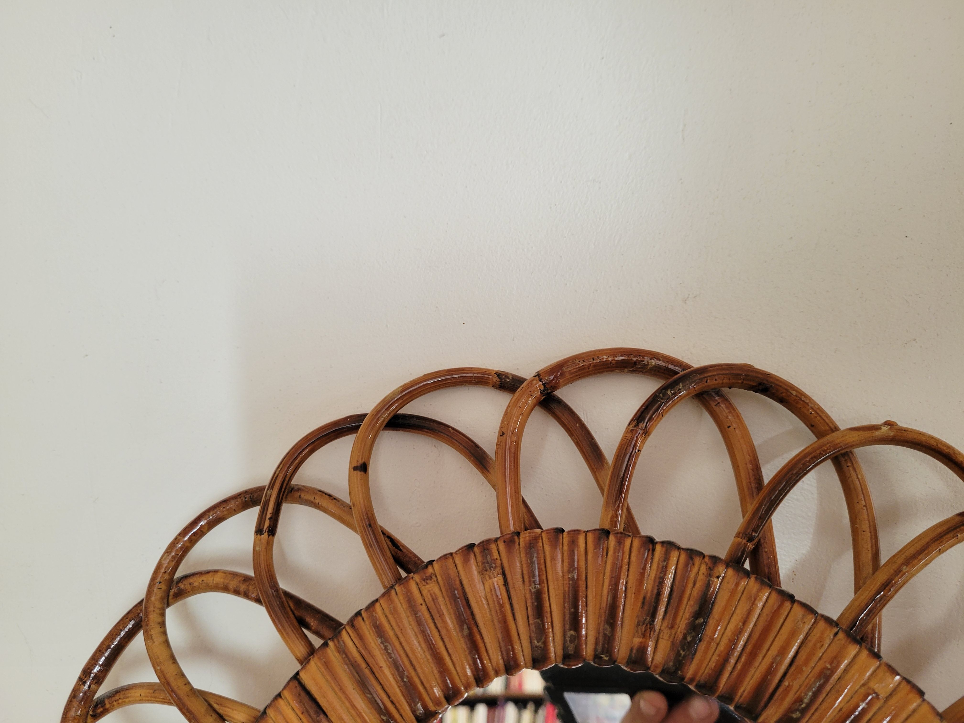 Oval rattan mirror 51 x 40 cm