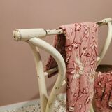 Towel rack