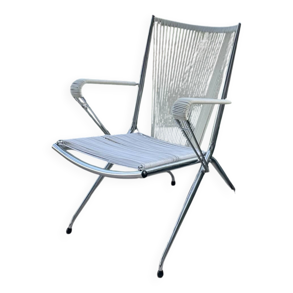 Chaise lounge Scoubidou vintage en chrome et blanc – années 1960/70.