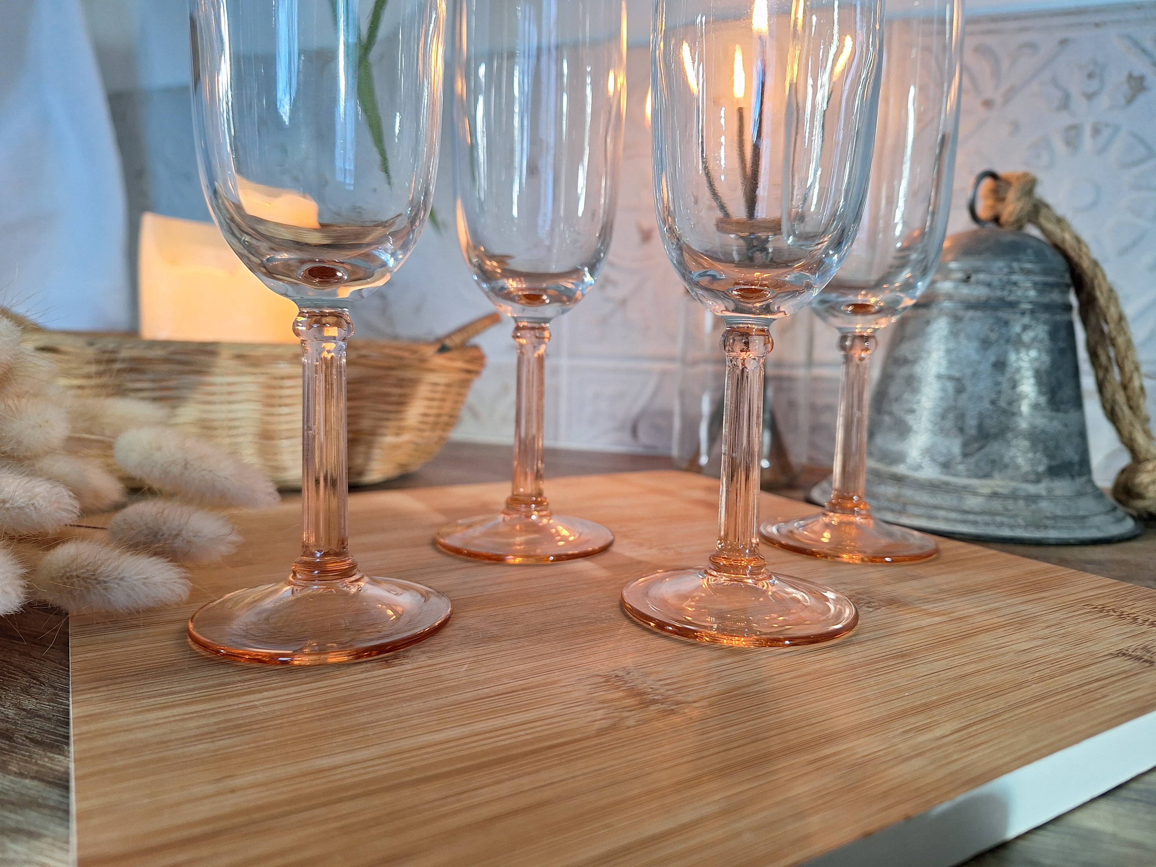 Vintage pink champagne flute Luminarc