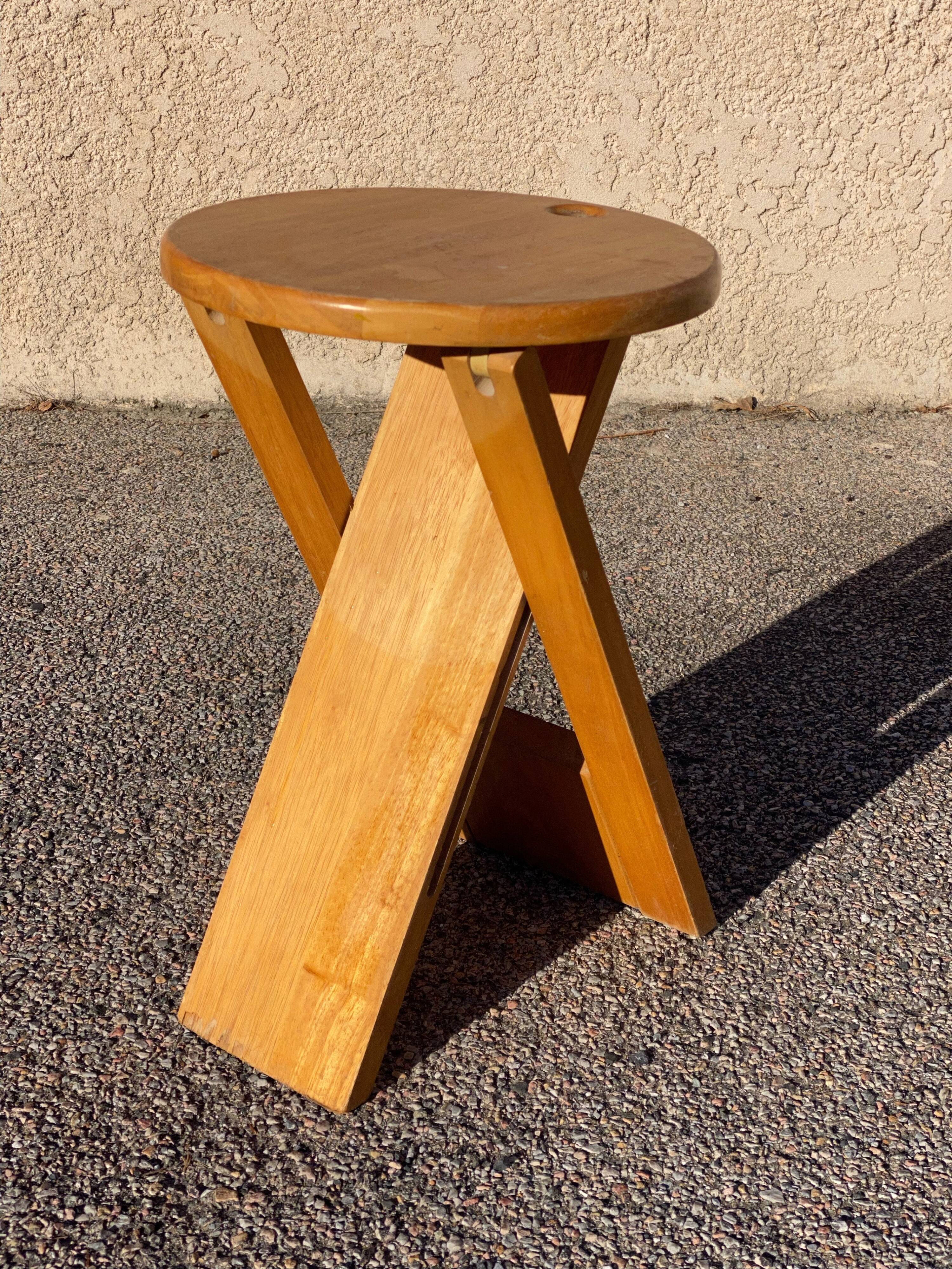 Design stool