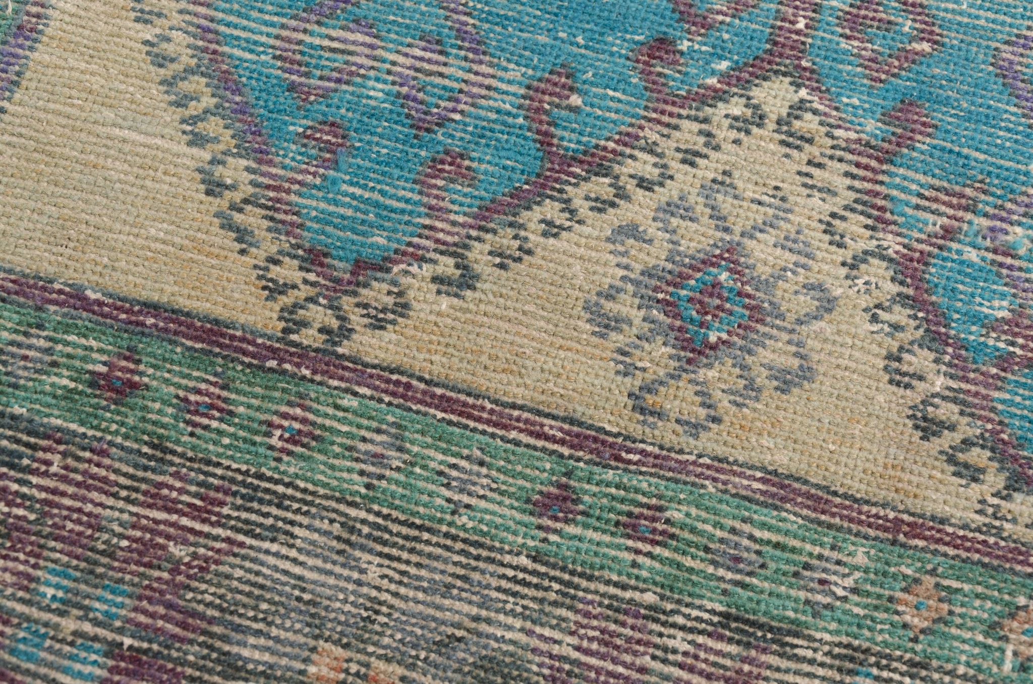 Tapis en laine anatolien noué à la main