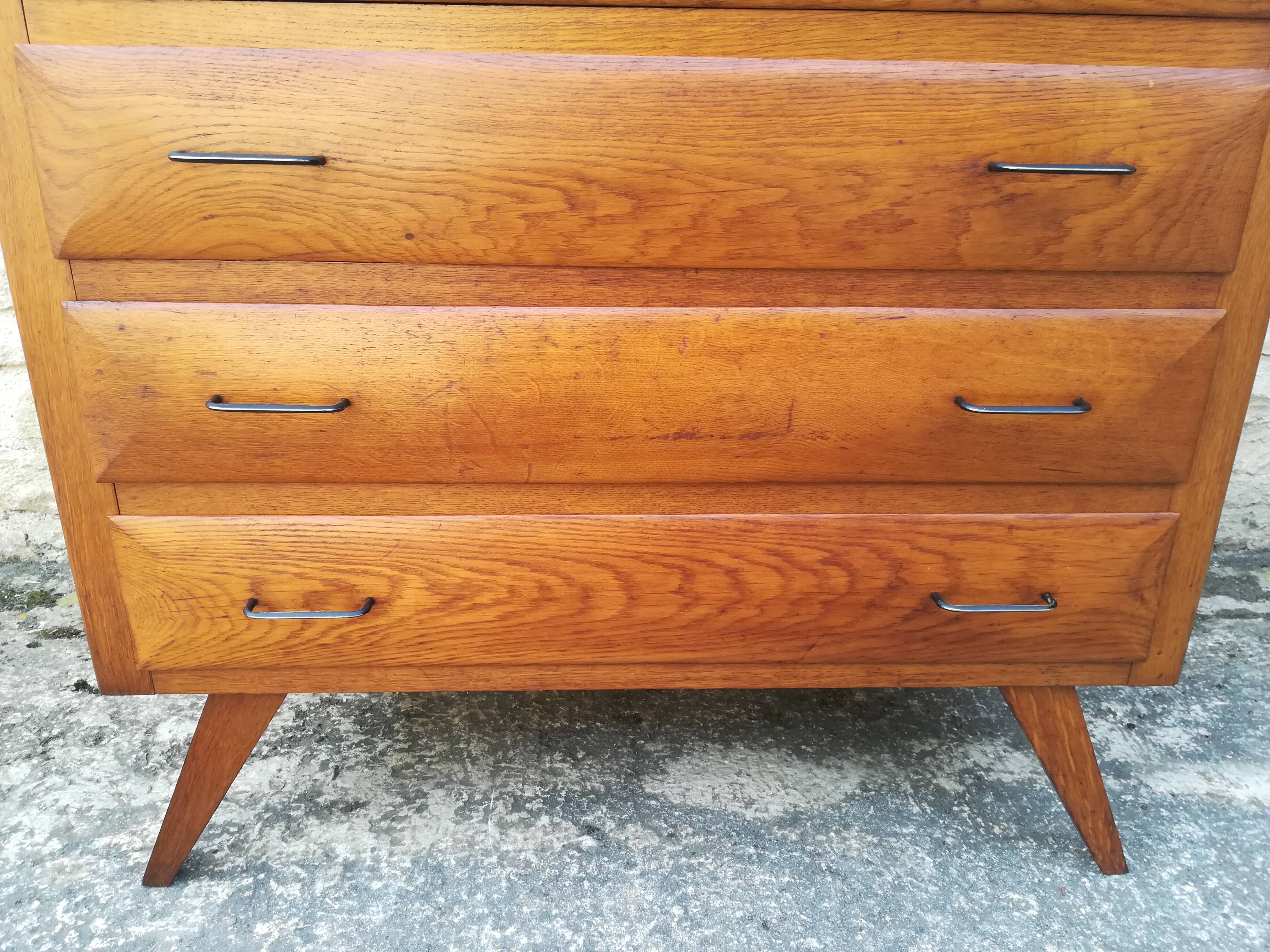 Vintage oak chest of drawers