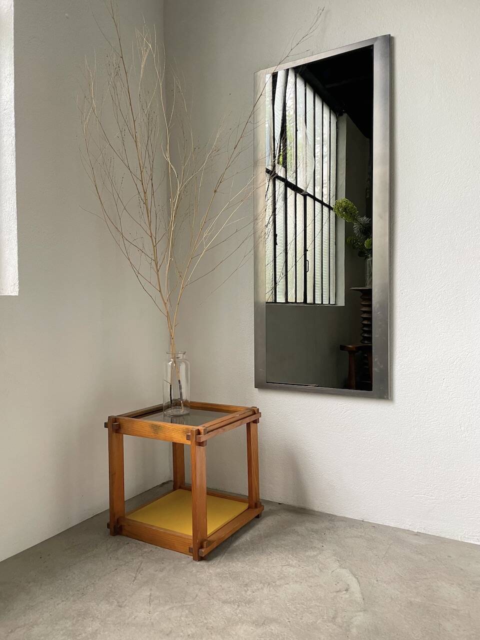 Bedside “cube” side table in pine DLG Regain