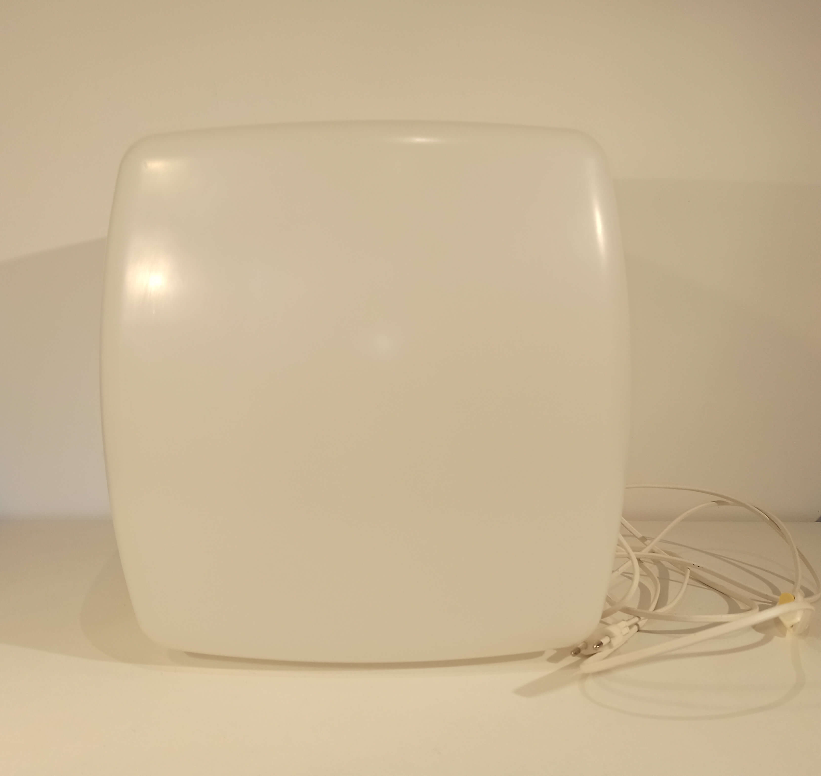 Vintage 1970s light light lamp in white plastic