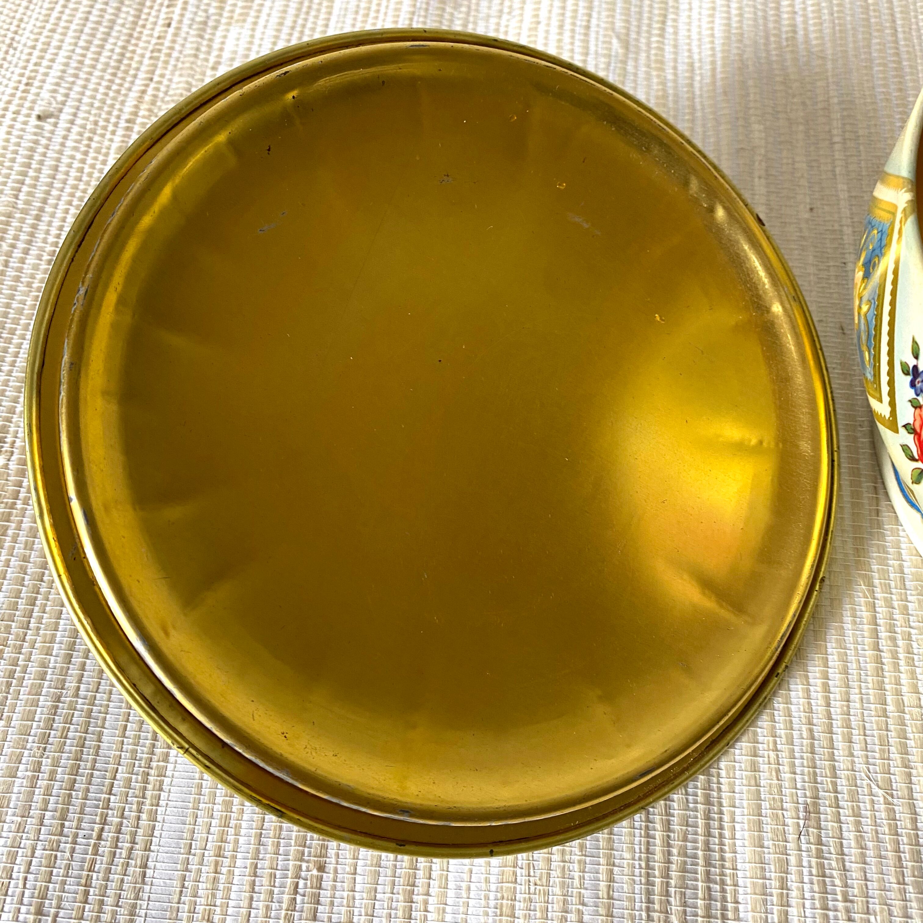 Candy box, metal biscuits 50- 60s