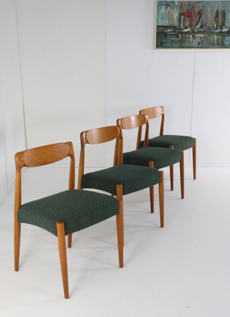Set of 4 Danish Chairs 'Bjerremose'