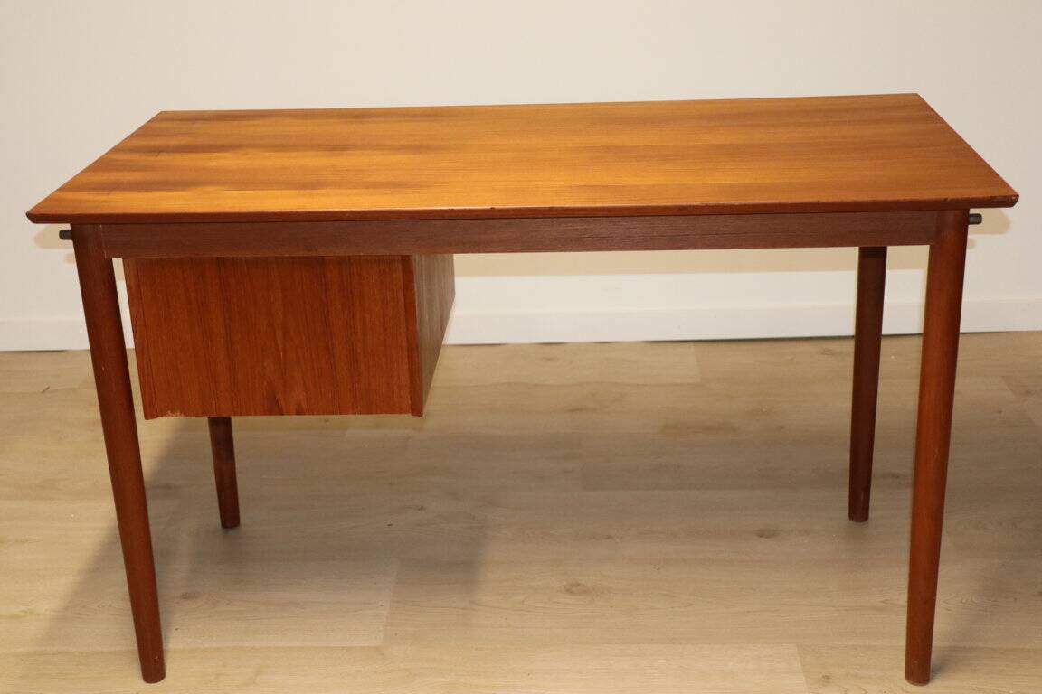 Scandinavian teak desk, 1960