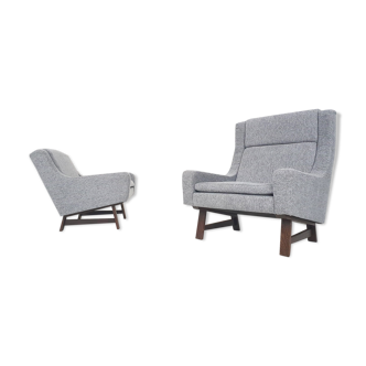 Set of two Dutch design lounge chairs with wenge feet