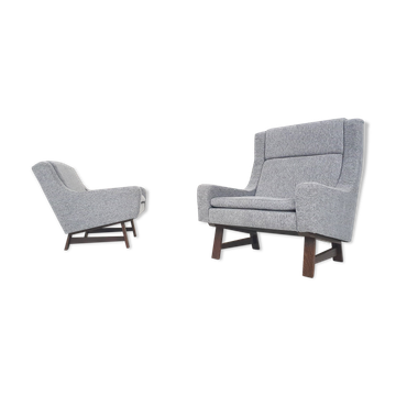 Ensemble de deux fauteuils lounge au design néerlandais avec pieds en wengé.