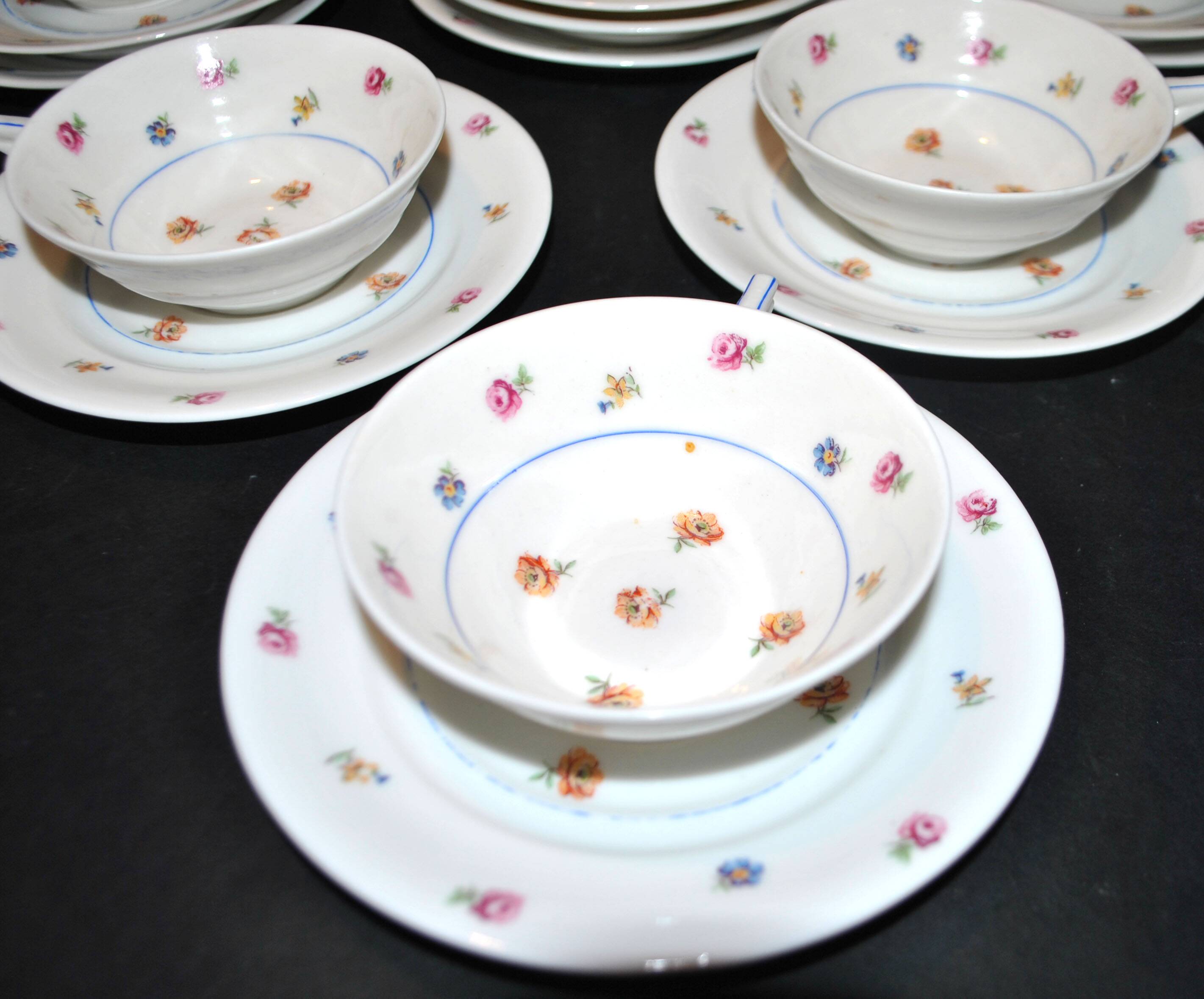 Service à thé Art Déco théière, 10 tasses en porcelaine de Limoges Chapus fils, 1930