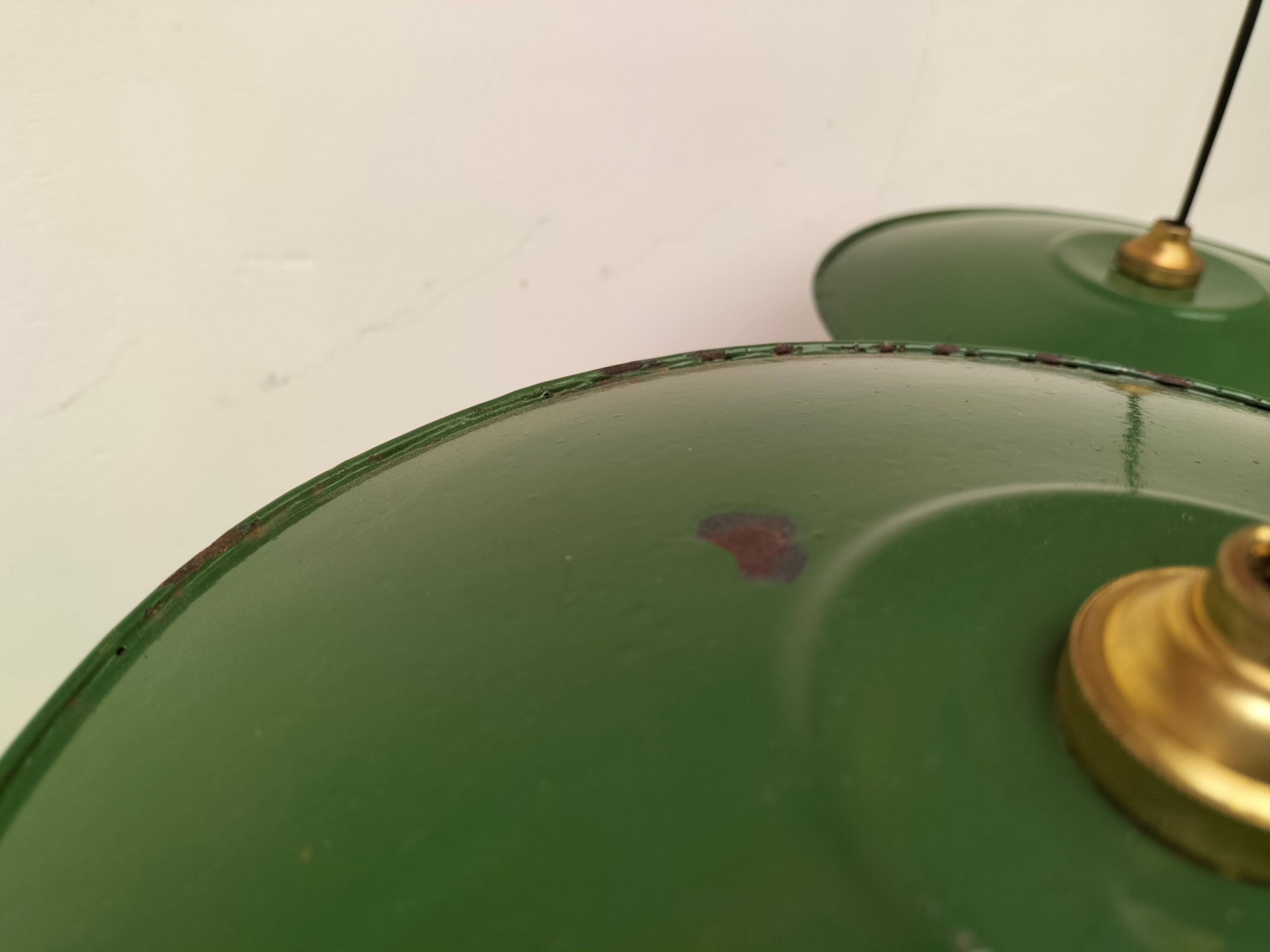 Lot de 4 lampes en tôle émaillée