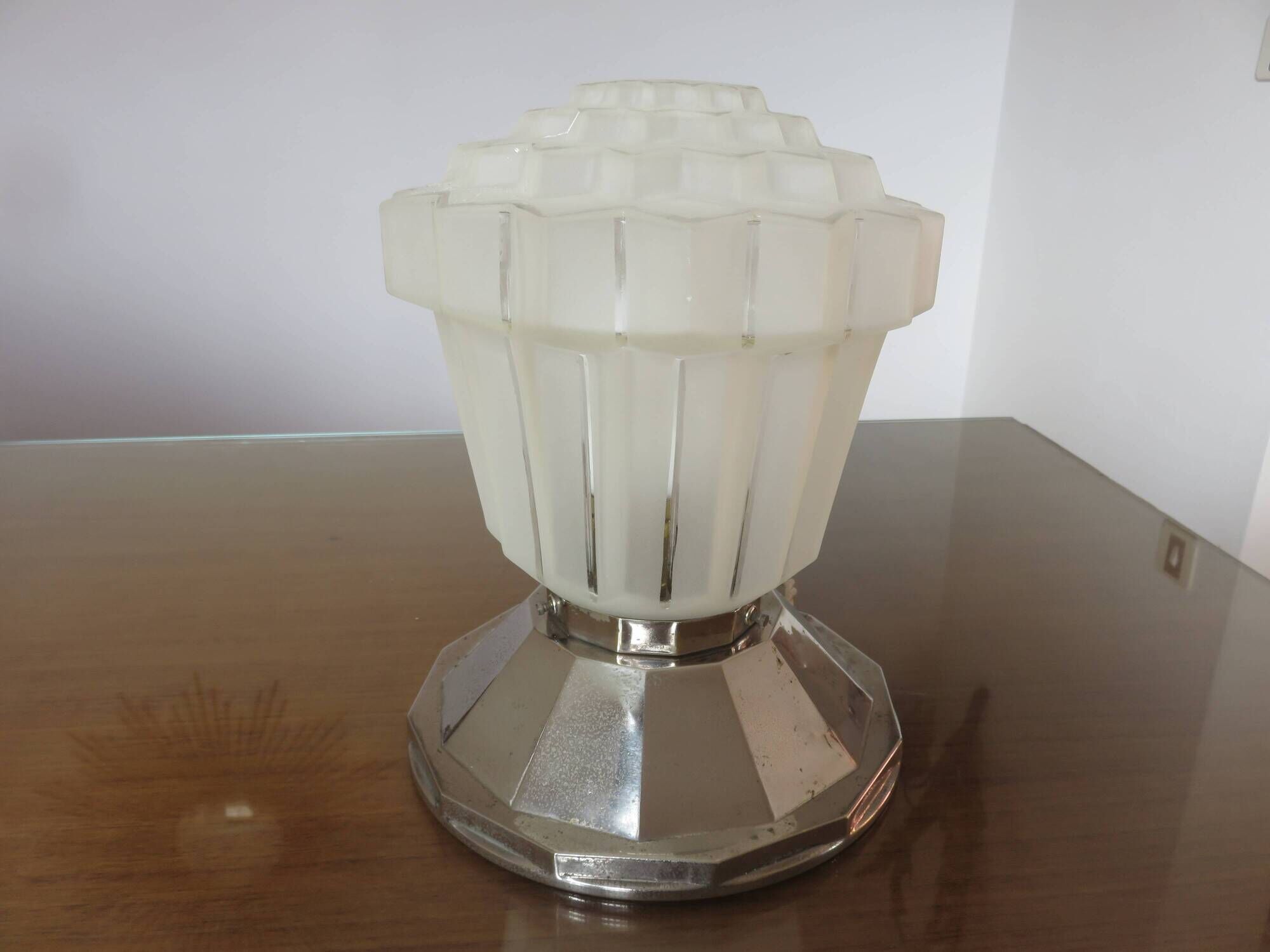 Art deco "skyscraper" lamp in nickel-plated brass and glass 1920s 30s