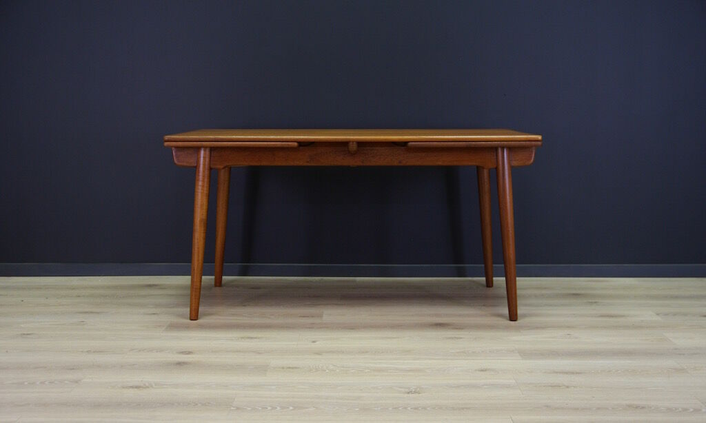 Wooden table, model AT-312, Danish design, 1960s, designer: Hans J. Wegner