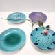 Lot de quatre vide-poches / assiettes décoratives en faïence turquoise par Albisol