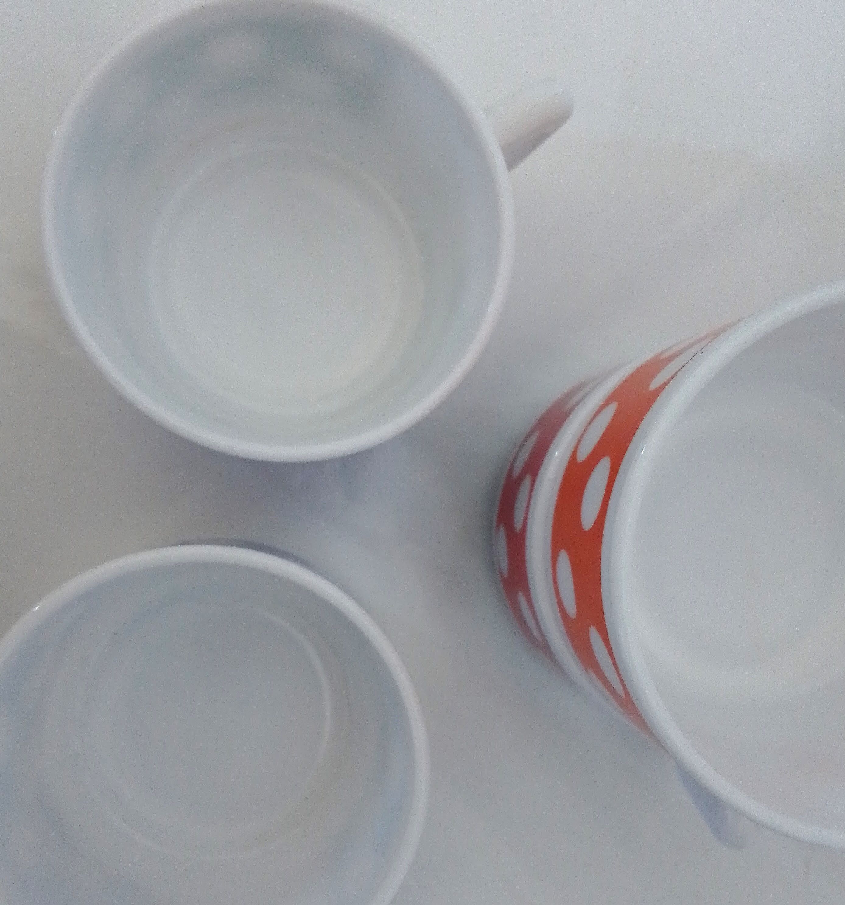 Lot de 4 tasses à café à pois Arcopal