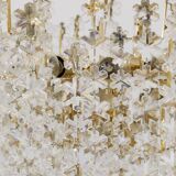 Bakalowits Vienne Lustre en laiton plaqué or avec cristaux en forme de flocons de neige, années 1970