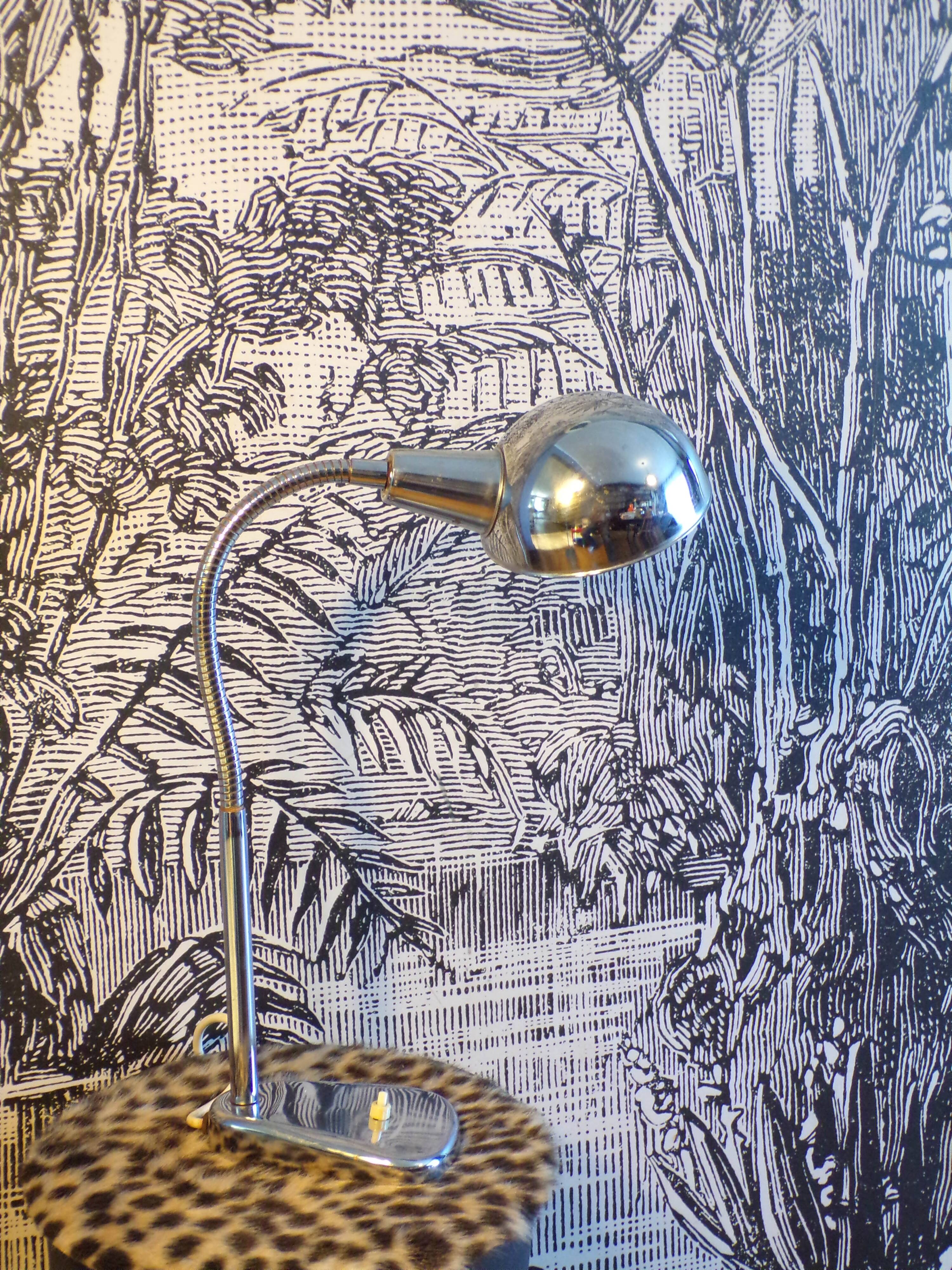 Articulated Elau workshop lamp