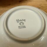 Salad bowl and its 8 cups