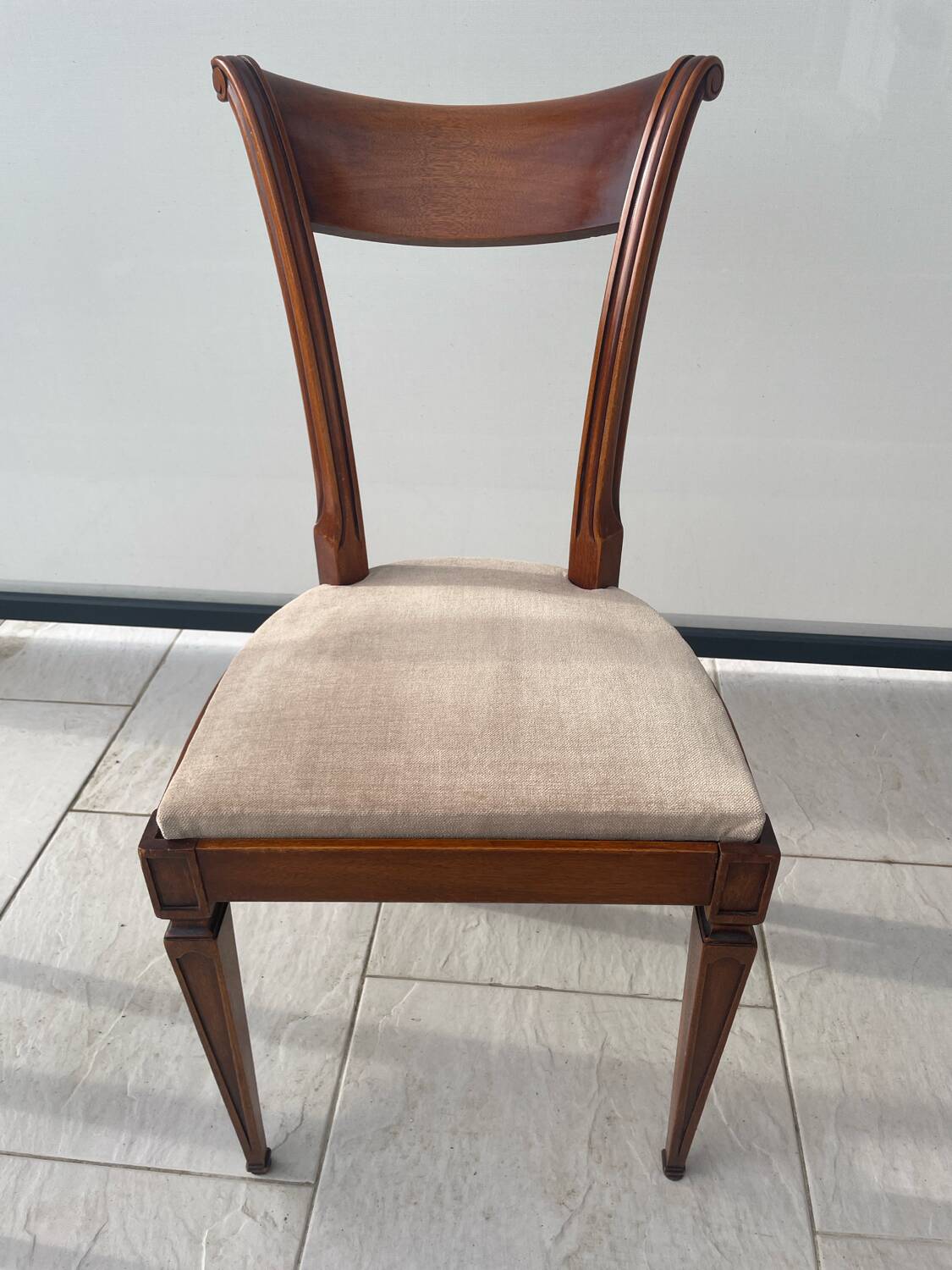 4 chaises Style Directoire en bois massif - Assise tissu crème