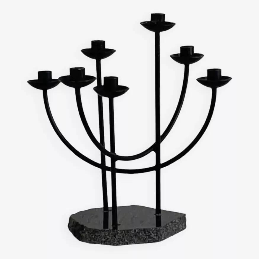 Metal candle holder and black quartz base