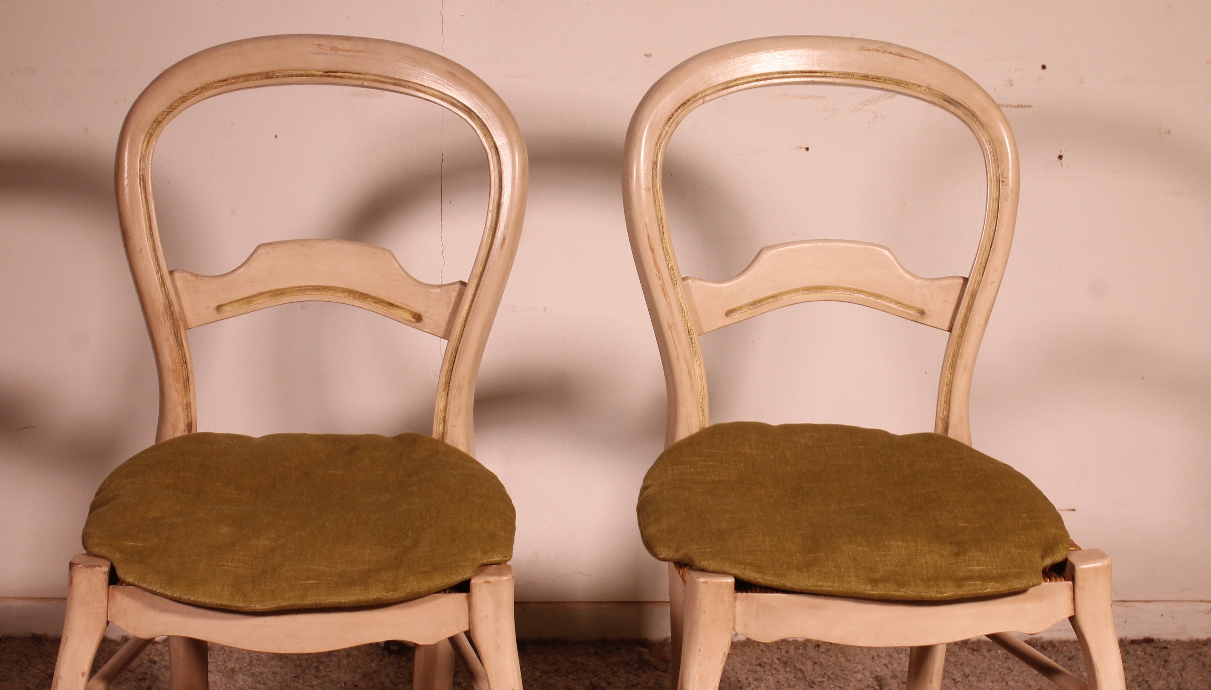 2 chaises paillées en bois polychrome