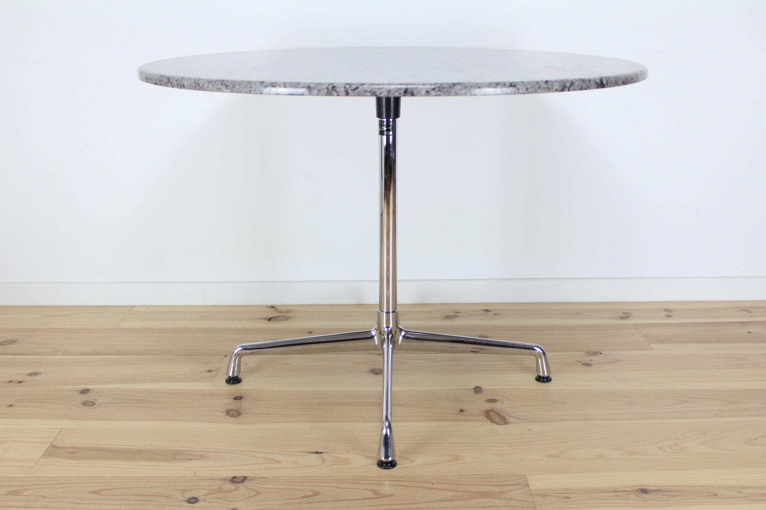 Table by Ray & Charles Eames for Vitra